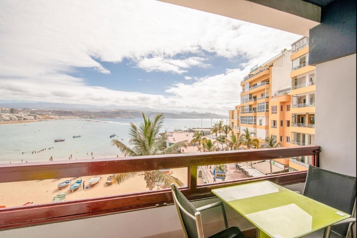 En Primera Linea De La Playa De Las Canteras Vista Al Mar Las Palmas de Gran Canaria Bagian luar foto