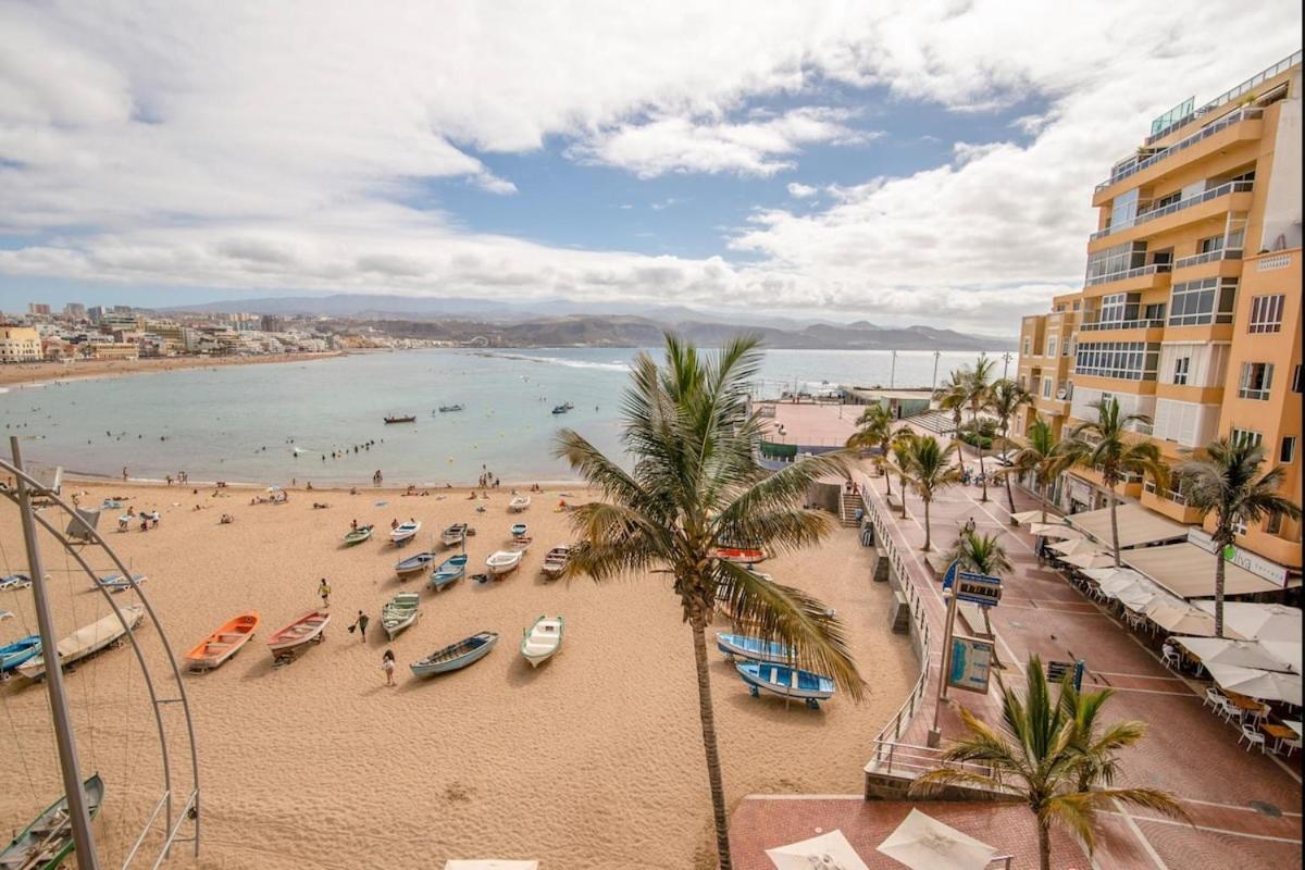 En Primera Linea De La Playa De Las Canteras Vista Al Mar Las Palmas de Gran Canaria Bagian luar foto