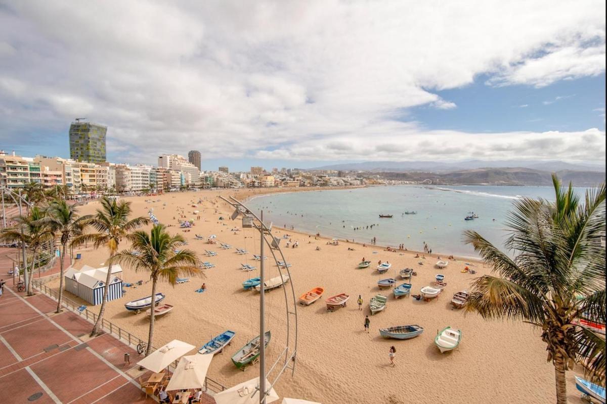 En Primera Linea De La Playa De Las Canteras Vista Al Mar Las Palmas de Gran Canaria Bagian luar foto